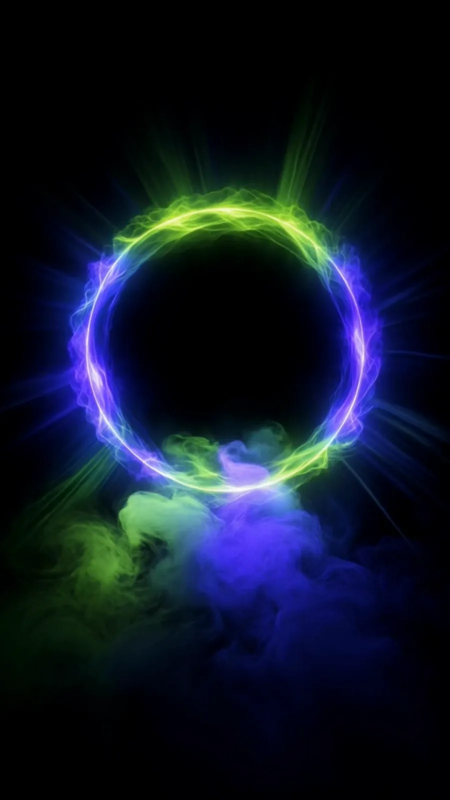 Fotograma de «Everything evolved»: un estallido de luz violeta y menta sobre negro.